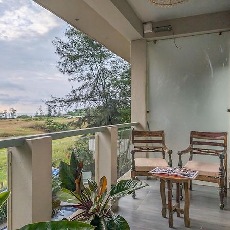 Beach Villa Морджим Екстериор снимка